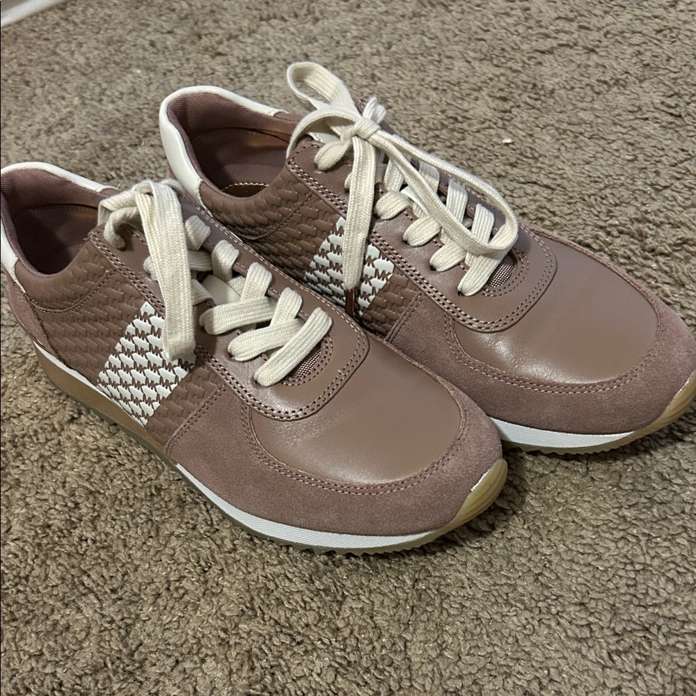 Michael Kors women’s Sneakers in mauve brown